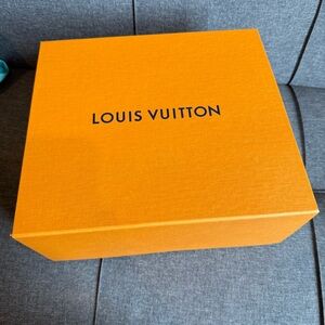 Authentic Louis Vuitton medium box brand new
